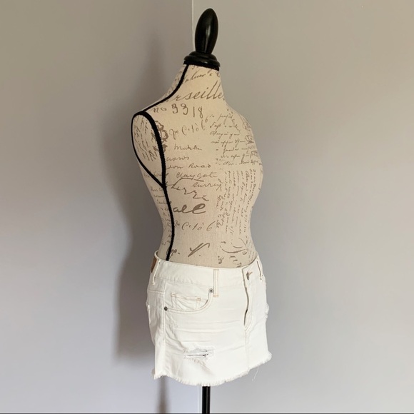 American Eagle White Distressed Denim Micro Mini - Picture 2 of 7